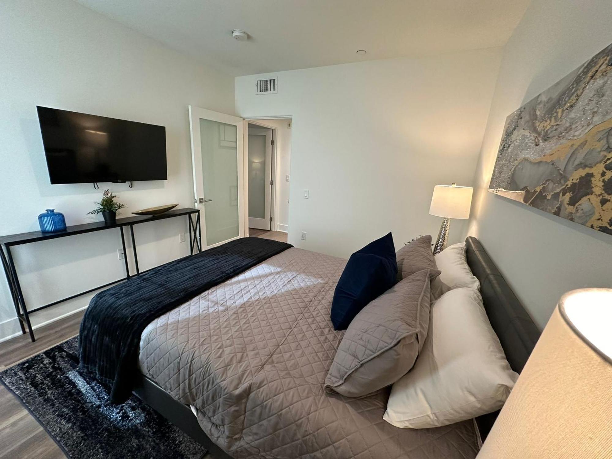 The Century City Cozy 3 Bedroom Apartment With Free Parking! Los Angeles Kültér fotó