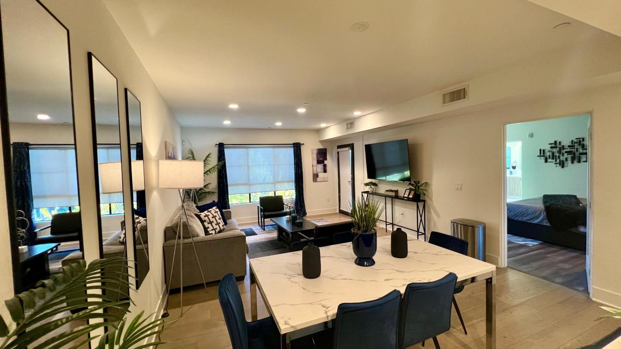 The Century City Cozy 3 Bedroom Apartment With Free Parking! Los Angeles Kültér fotó