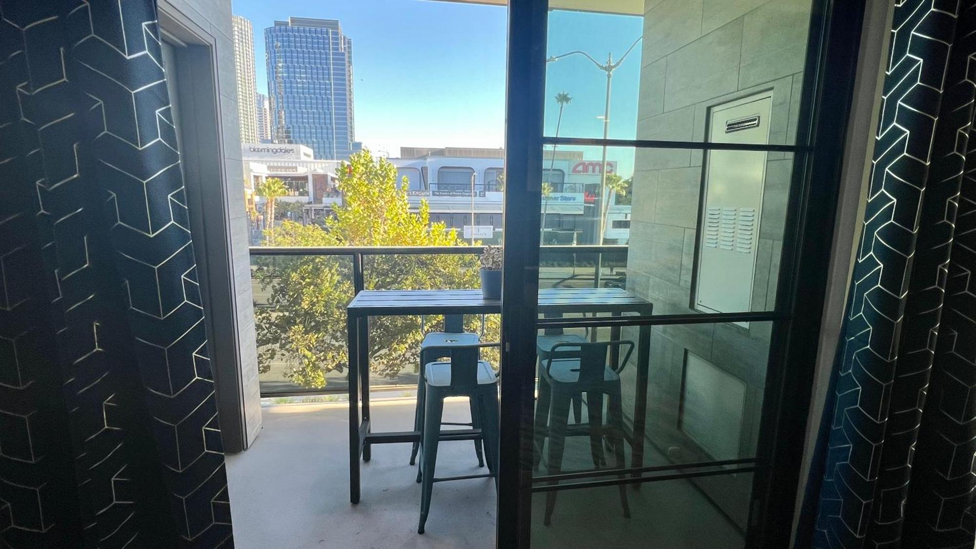 The Century City Cozy 3 Bedroom Apartment With Free Parking! Los Angeles Kültér fotó